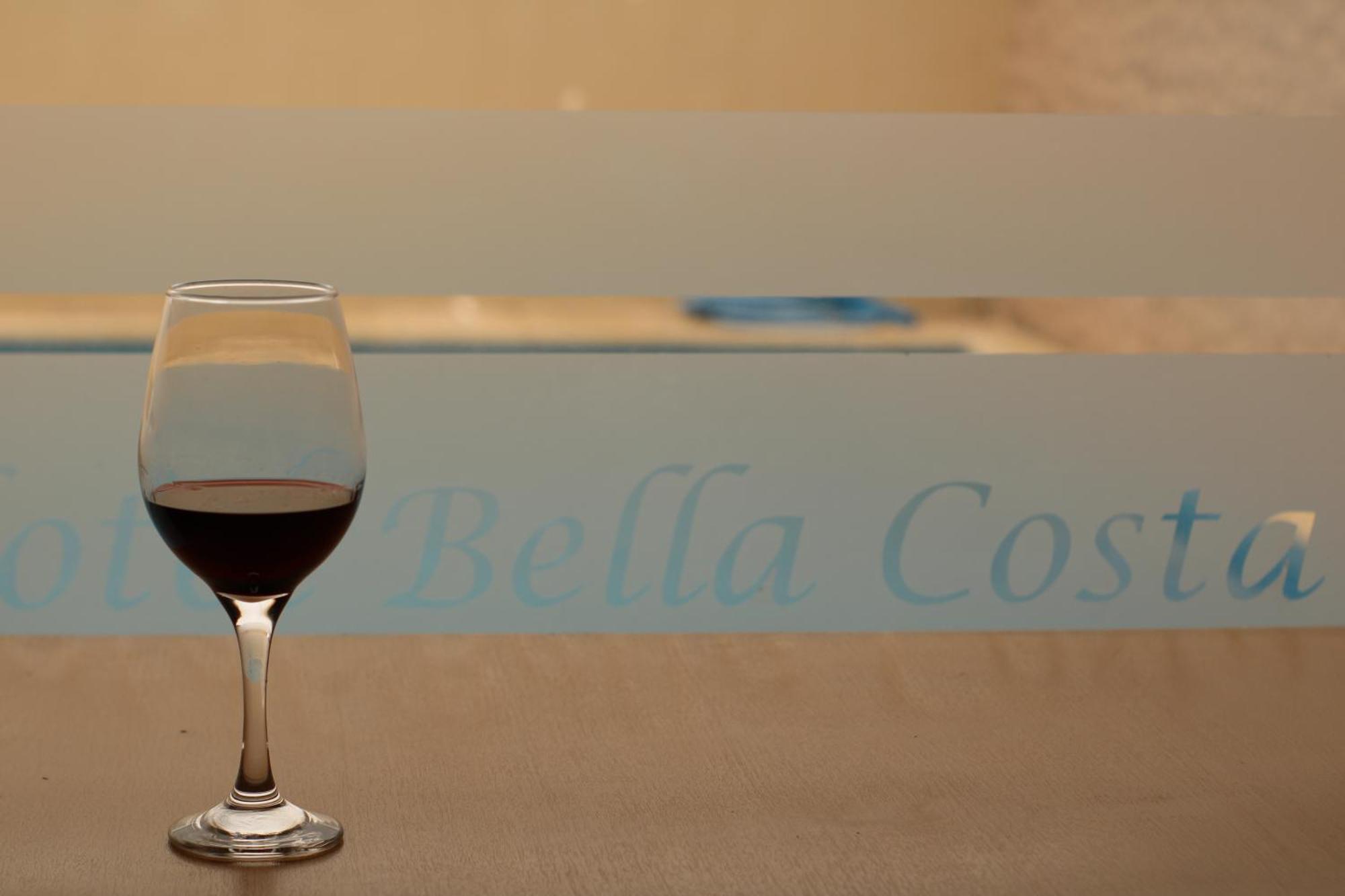 Hotel Bella Costa ลาลูซิลา เดล มาร์ ภายนอก รูปภาพ