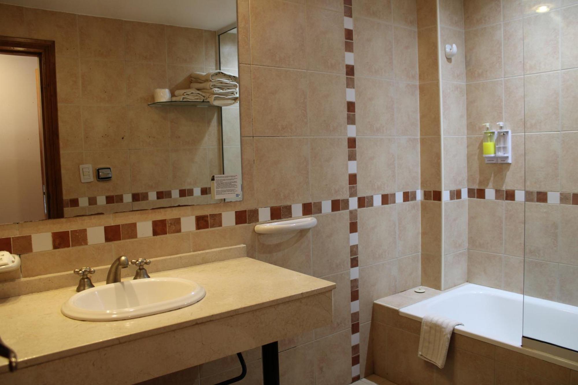 Hotel Bella Costa ลาลูซิลา เดล มาร์ ภายนอก รูปภาพ