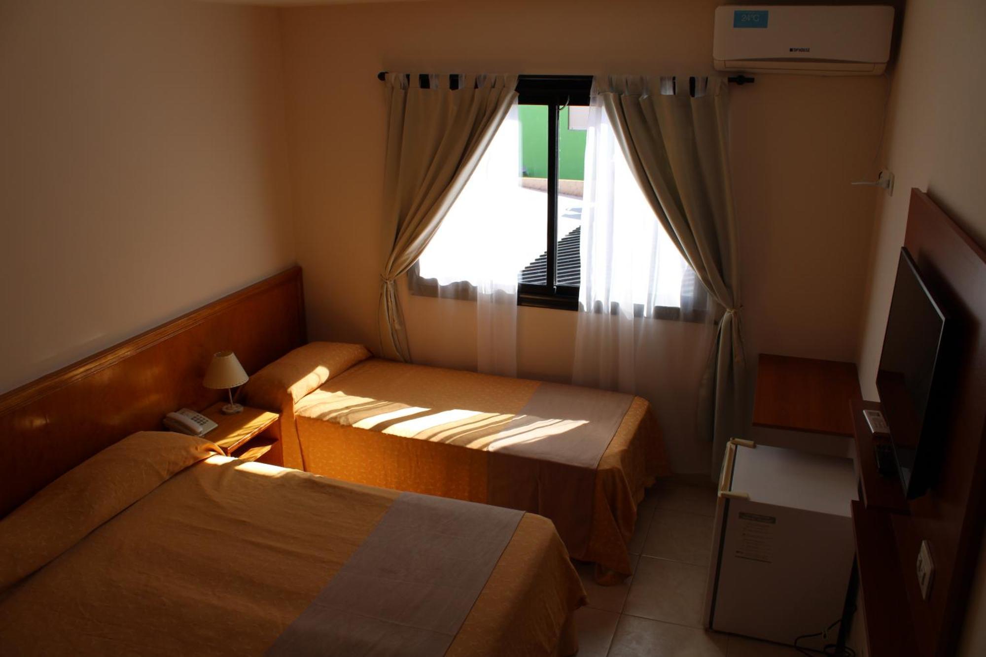 Hotel Bella Costa ลาลูซิลา เดล มาร์ ภายนอก รูปภาพ